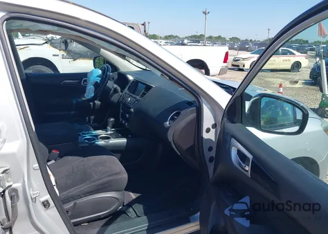 2016 Nissan Pathfinder S/Sv/Sl/Platinum из США, поврежденный, VIN 5N1AR2MM9GC603570